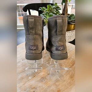 UGG Cory II Short Bootie Grey Size 6